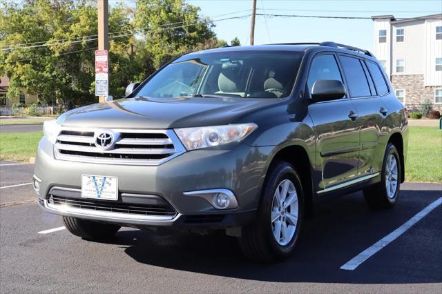 used 2012 Toyota Highlander car, priced at $11,999