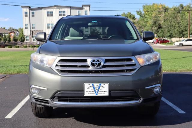 used 2012 Toyota Highlander car, priced at $11,999