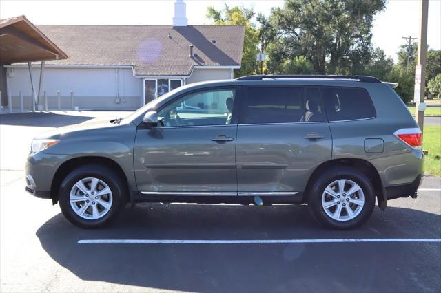 used 2012 Toyota Highlander car, priced at $11,999