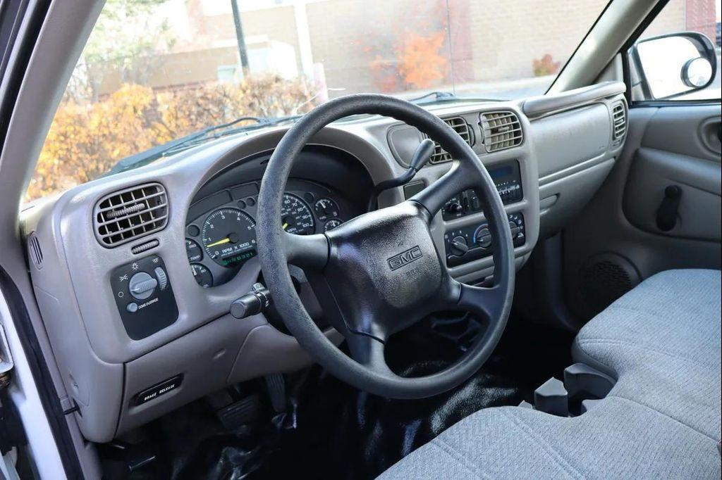 used 2000 GMC Sonoma car, priced at $7,999