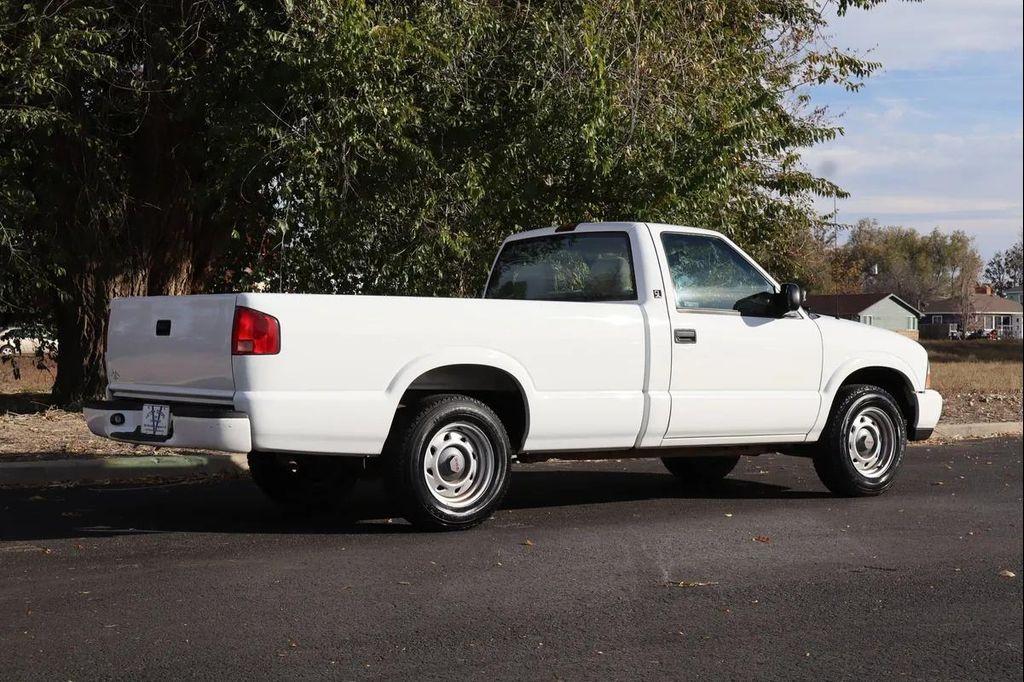 used 2000 GMC Sonoma car, priced at $7,999