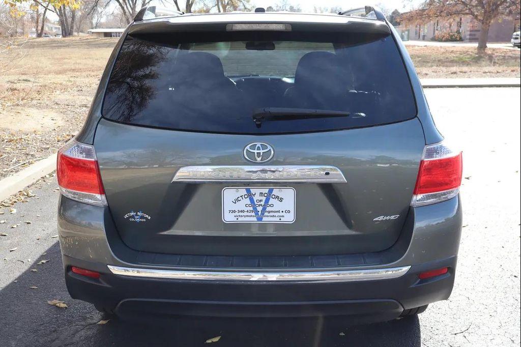 used 2013 Toyota Highlander car, priced at $17,999
