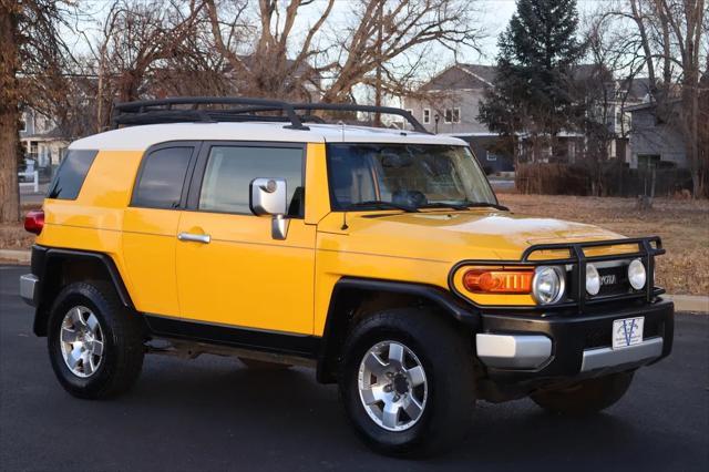 used 2007 Toyota FJ Cruiser car, priced at $12,999