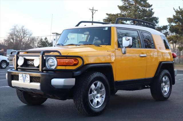 used 2007 Toyota FJ Cruiser car, priced at $12,999