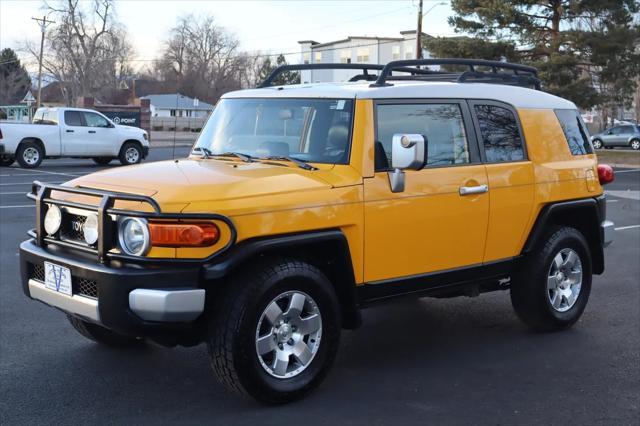 used 2007 Toyota FJ Cruiser car, priced at $12,999