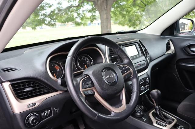 used 2016 Jeep Cherokee car, priced at $10,999