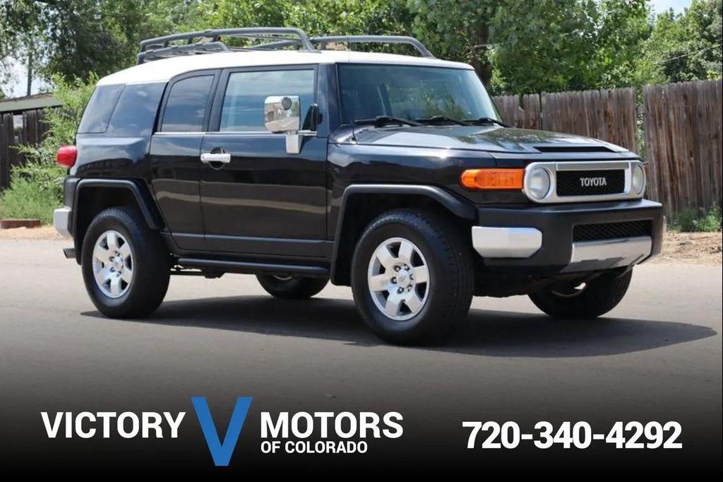 used 2008 Toyota FJ Cruiser car, priced at $12,999