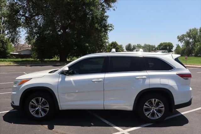 used 2014 Toyota Highlander car, priced at $18,999