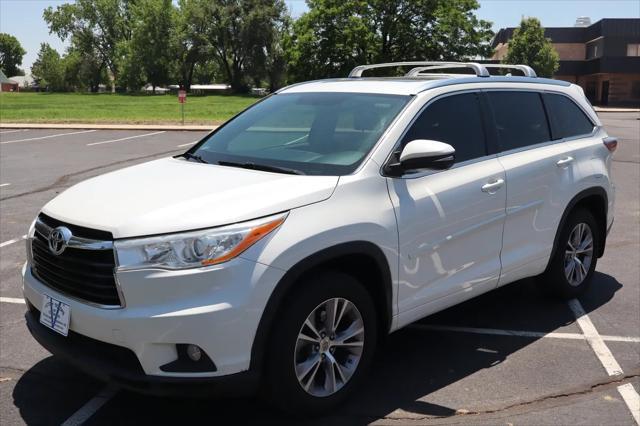 used 2014 Toyota Highlander car, priced at $18,999
