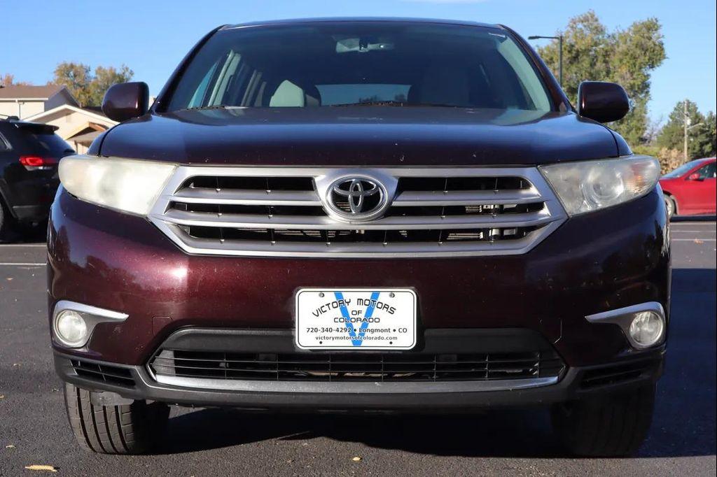used 2013 Toyota Highlander car, priced at $8,999