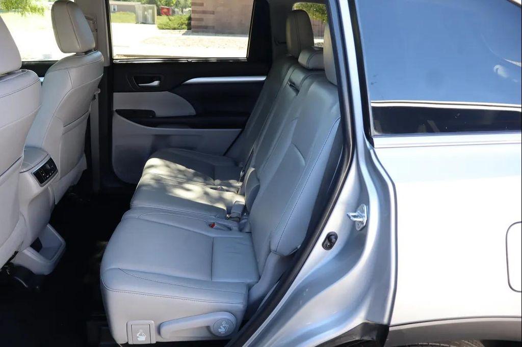 used 2016 Toyota Highlander car, priced at $18,999