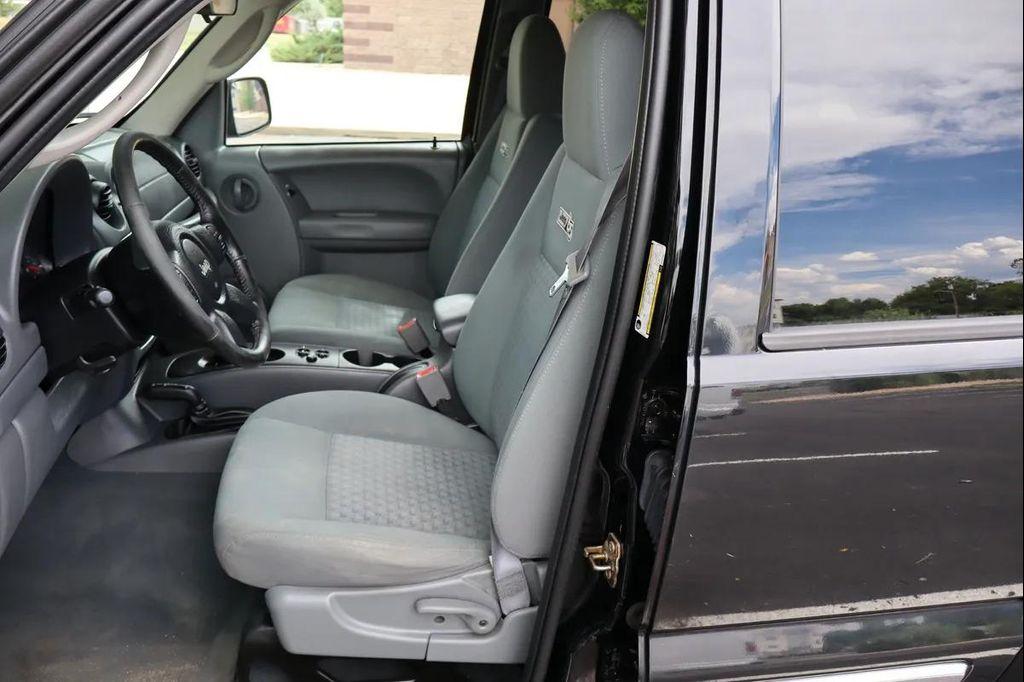 used 2006 Jeep Liberty car, priced at $6,999