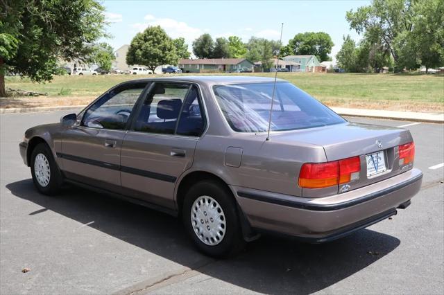 used 1992 Honda Accord car, priced at $6,999