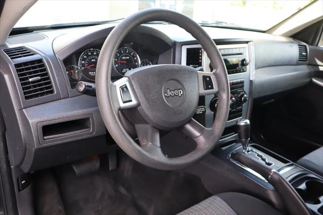 used 2009 Jeep Grand Cherokee car, priced at $8,999