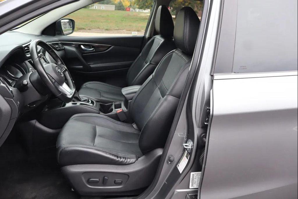 used 2017 Nissan Rogue Sport car, priced at $11,999