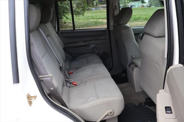 used 2007 Jeep Commander car, priced at $9,999