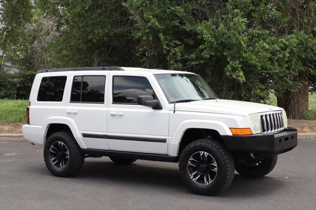 used 2007 Jeep Commander car, priced at $9,999