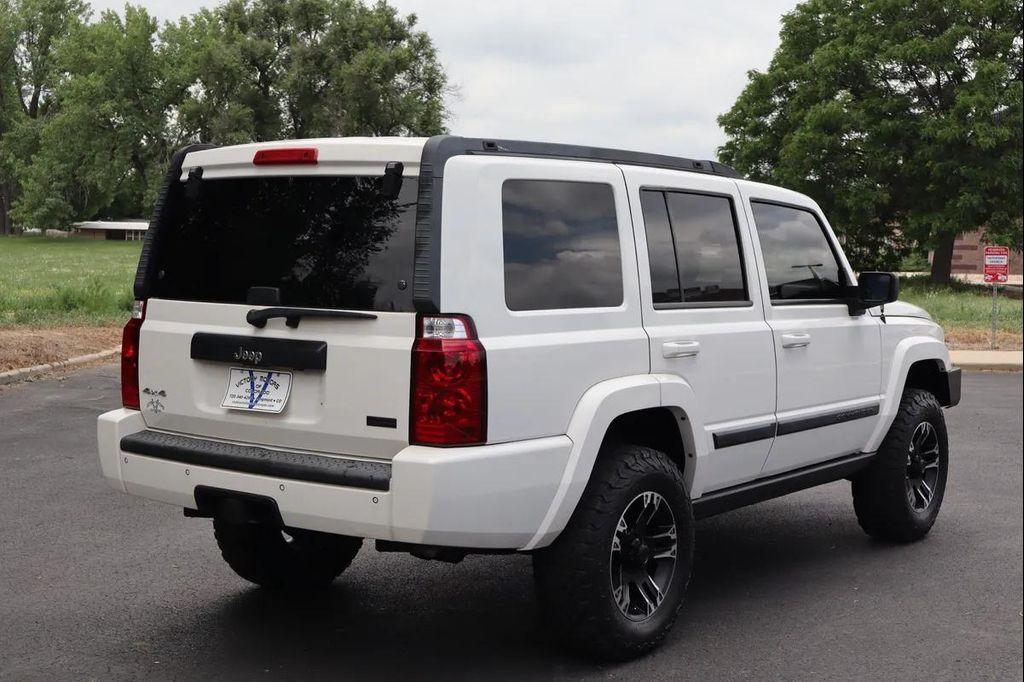 used 2007 Jeep Commander car, priced at $9,999