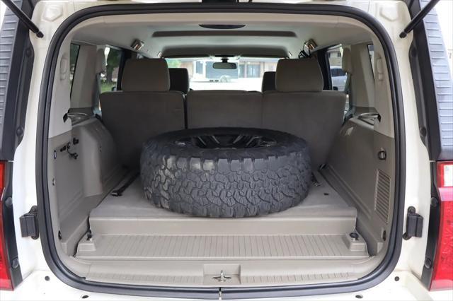 used 2007 Jeep Commander car, priced at $9,999