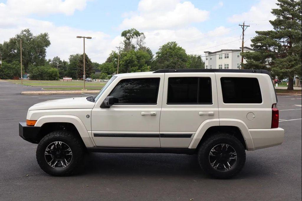 used 2007 Jeep Commander car, priced at $9,999