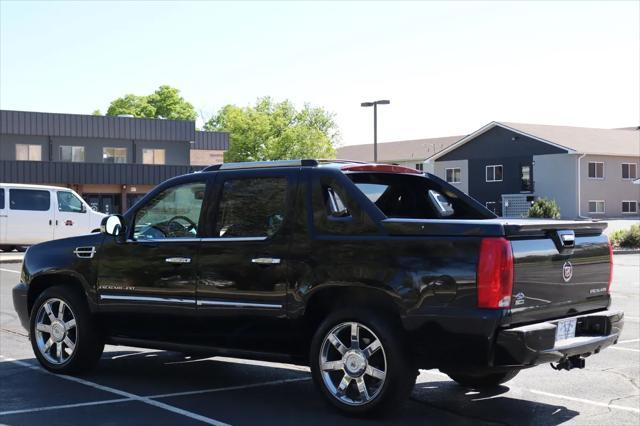 used 2010 Cadillac Escalade EXT car, priced at $17,999