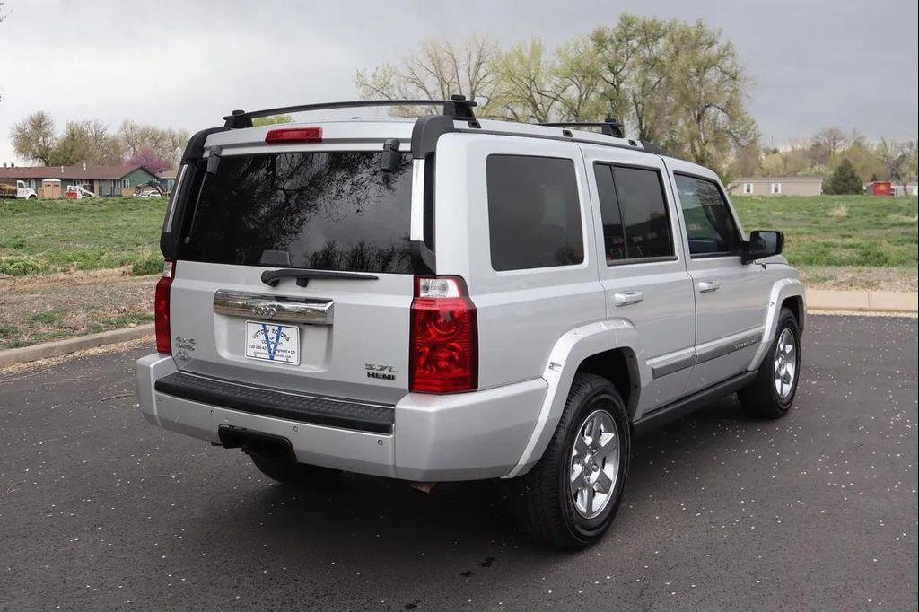 used 2006 Jeep Commander car, priced at $5,999