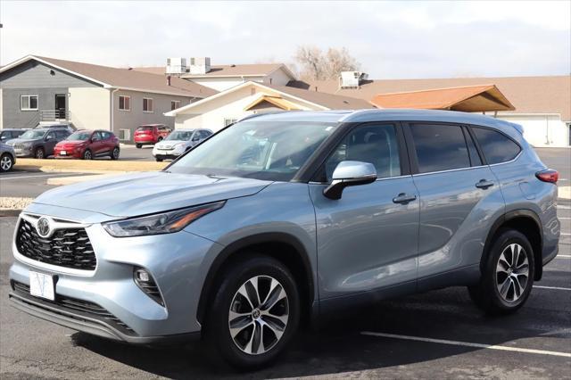 used 2023 Toyota Highlander car, priced at $38,999