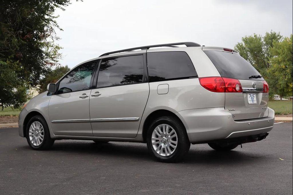 used 2007 Toyota Sienna car, priced at $7,999