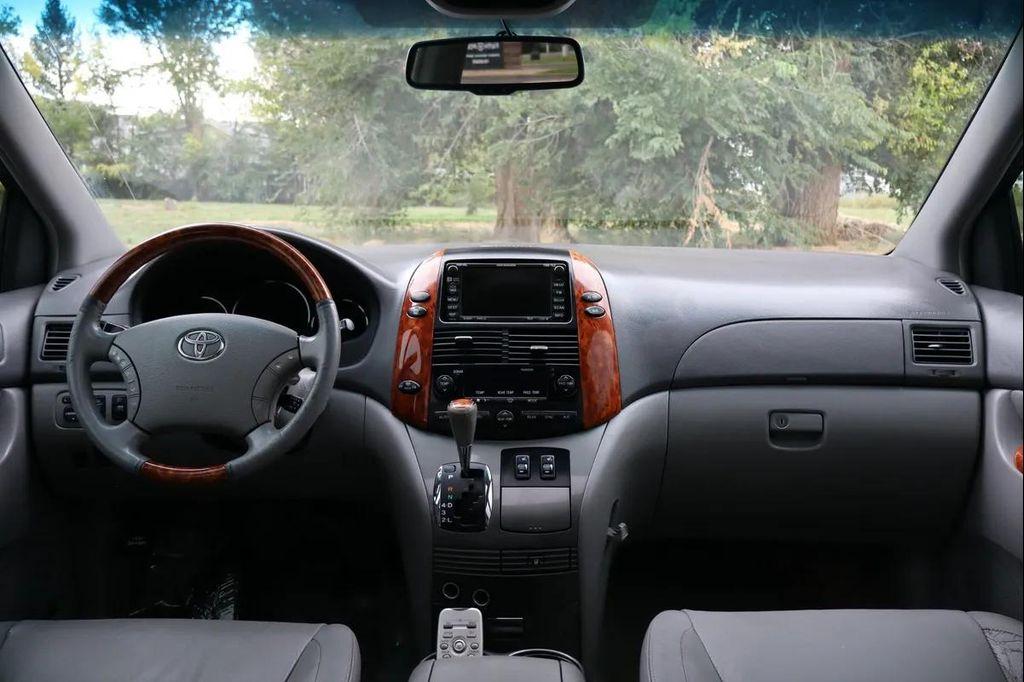 used 2007 Toyota Sienna car, priced at $7,999