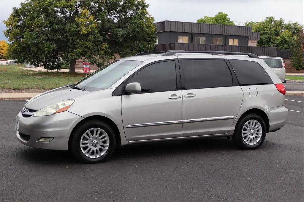 used 2007 Toyota Sienna car, priced at $7,999