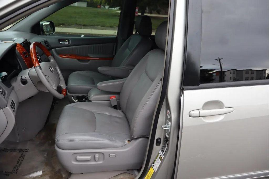 used 2007 Toyota Sienna car, priced at $7,999