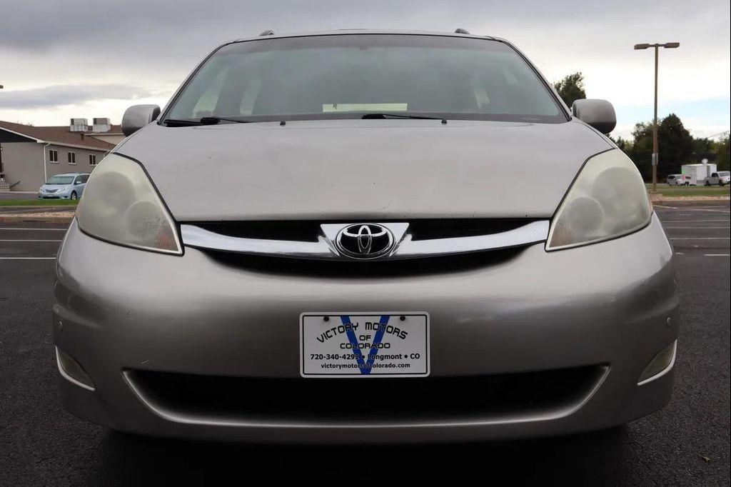 used 2007 Toyota Sienna car, priced at $7,999
