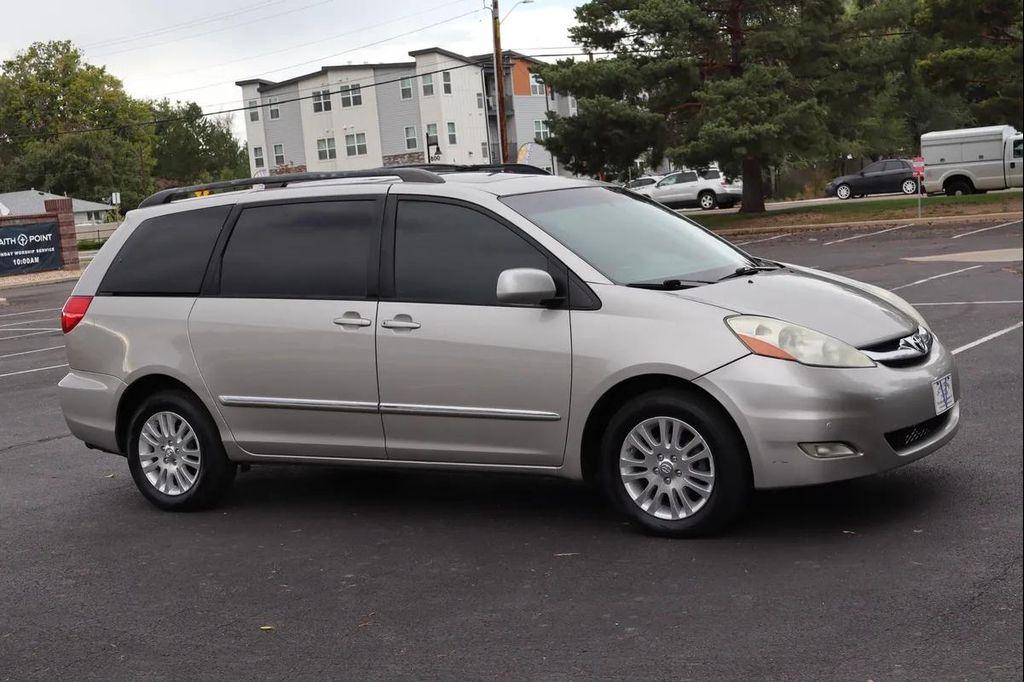 used 2007 Toyota Sienna car, priced at $7,999