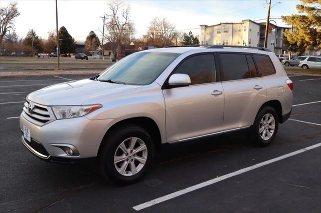 used 2013 Toyota Highlander car, priced at $13,999