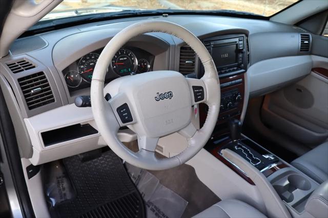 used 2007 Jeep Grand Cherokee car, priced at $12,999