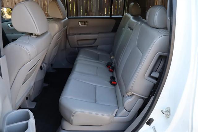 used 2010 Honda Pilot car, priced at $7,999