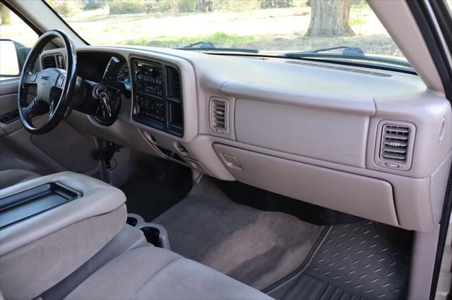 used 2005 GMC Sierra 2500 car, priced at $19,999