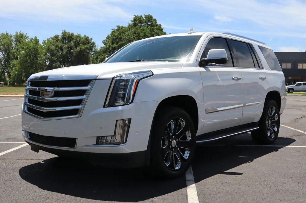 used 2020 Cadillac Escalade car, priced at $38,999