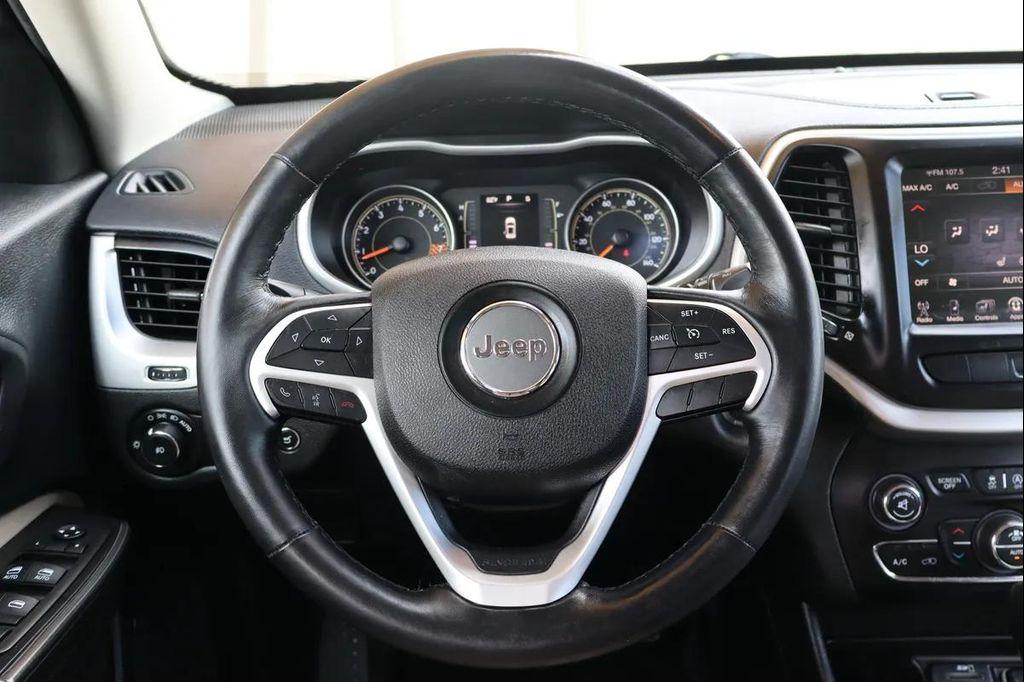 used 2015 Jeep Cherokee car, priced at $10,999
