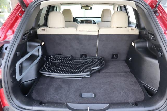 used 2015 Jeep Cherokee car, priced at $11,999