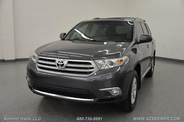 used 2012 Toyota Highlander car, priced at $15,998