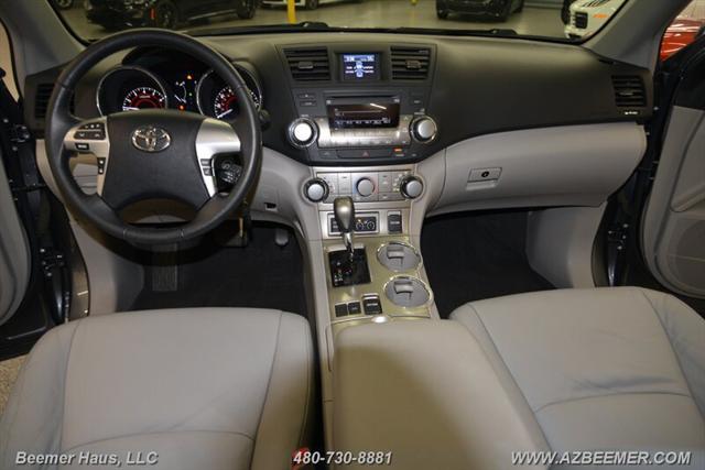 used 2012 Toyota Highlander car, priced at $15,998