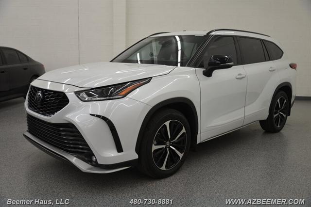 used 2022 Toyota Highlander car, priced at $40,998