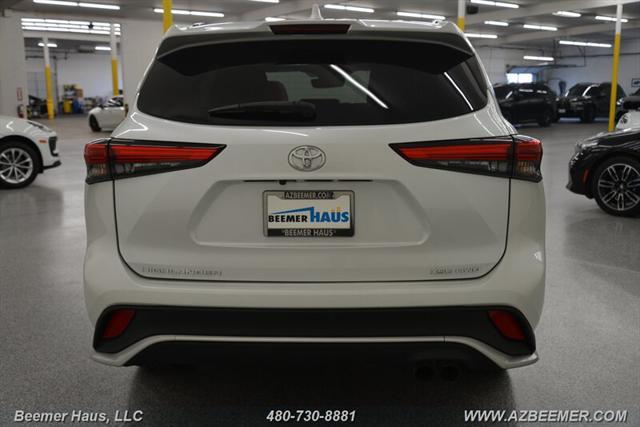 used 2022 Toyota Highlander car, priced at $40,998