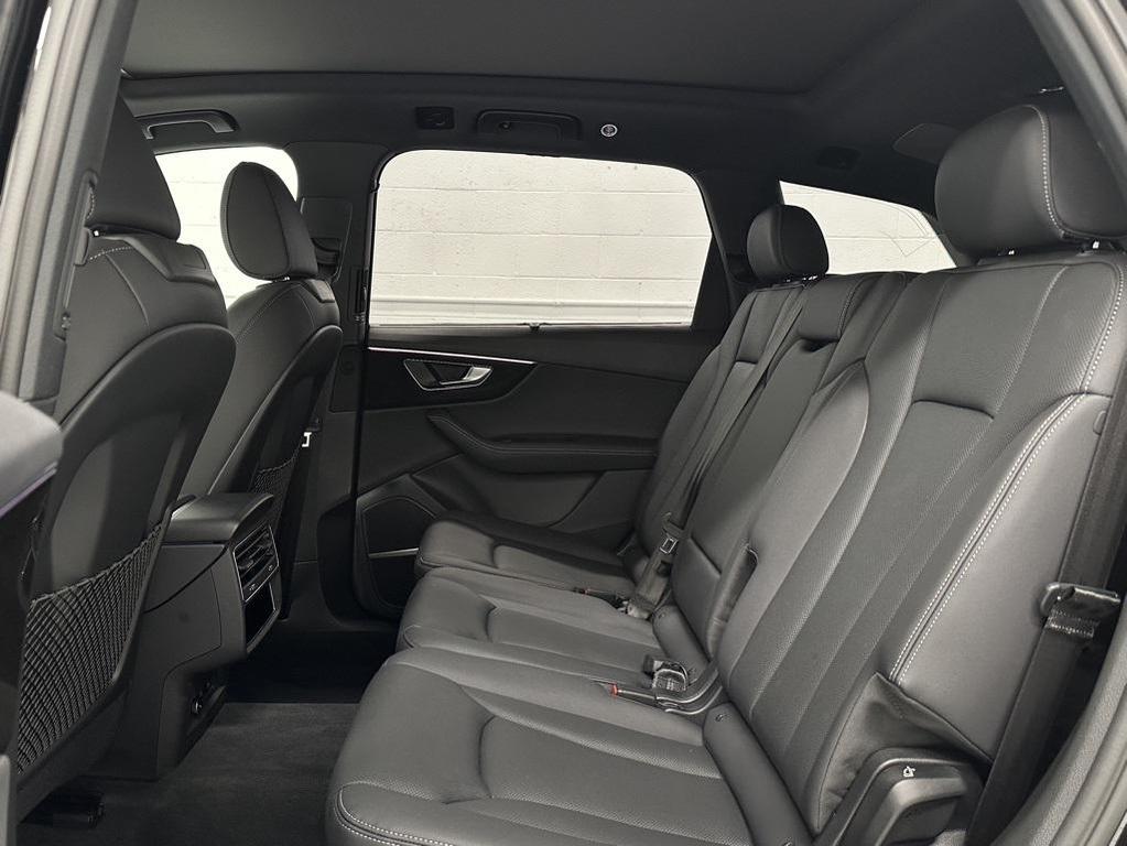 used 2025 Audi Q7 car, priced at $59,999