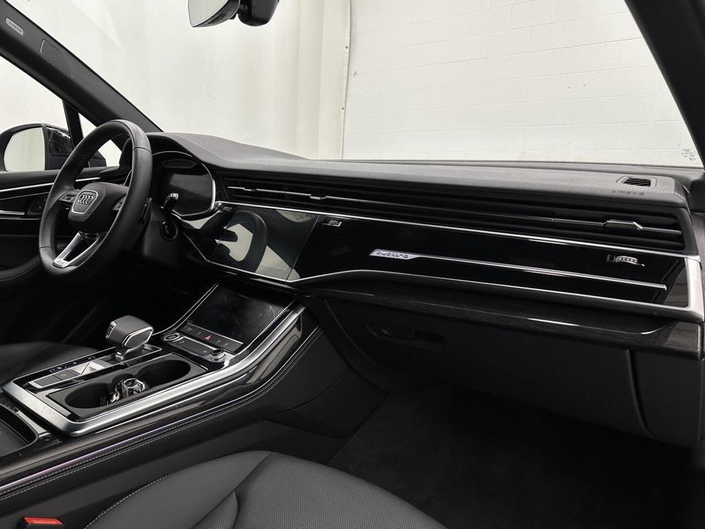 used 2025 Audi Q7 car, priced at $59,999