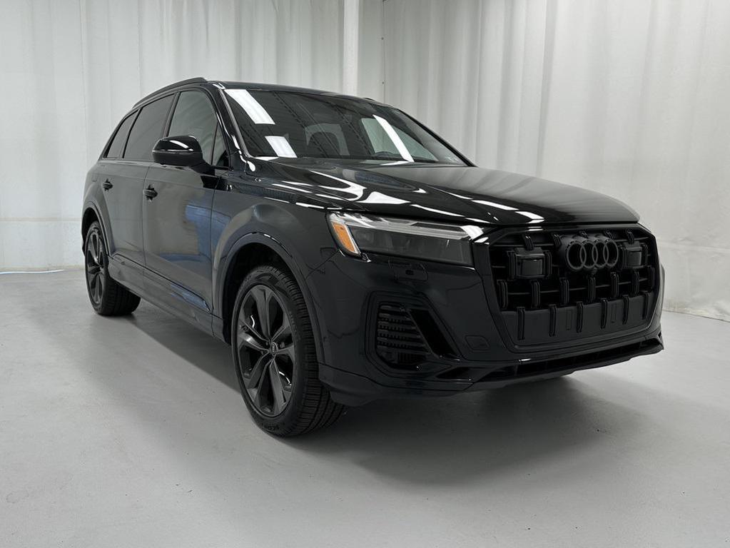 used 2025 Audi Q7 car, priced at $59,999