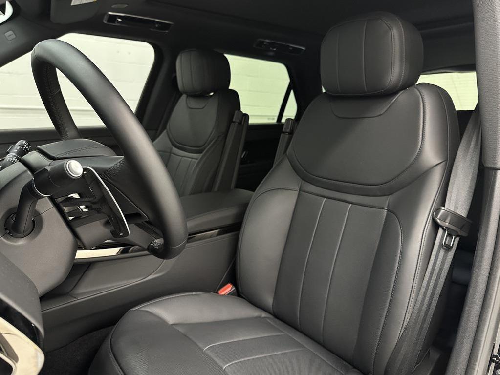 used 2025 Land Rover Range Rover Sport car, priced at $109,999
