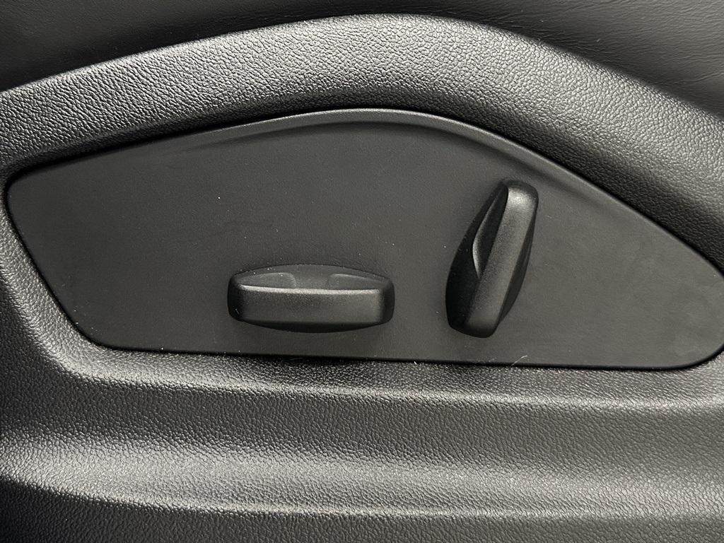 used 2022 Porsche Cayenne car, priced at $139,999