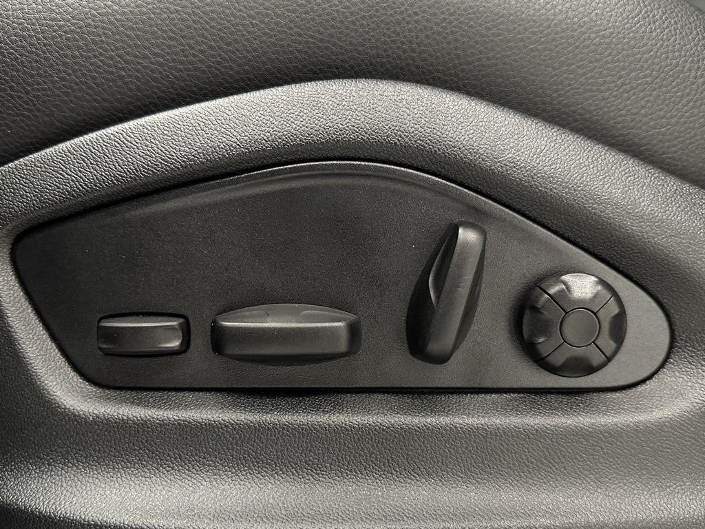 used 2025 Porsche Cayenne car, priced at $102,998